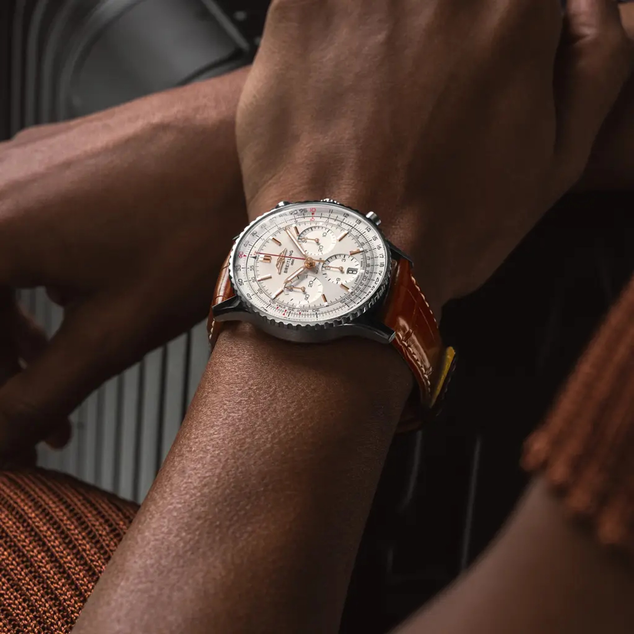 Navitimer B01 Chronograph 41 - AB0139211G1P1 - image 5